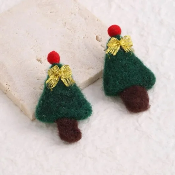 🎄 Awesome Ribbon Bow Felt Pompom Christmas Pine Tree Drop Earrings 🎄 - Picture 1 of 4